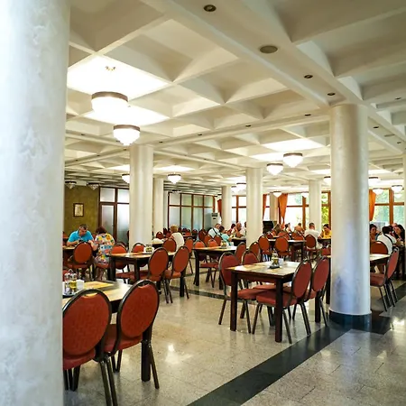 Astoria 3*
