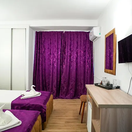 Astoria 3*