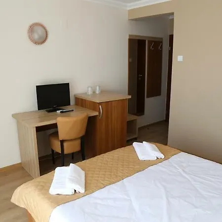 Отель Astoria 3*